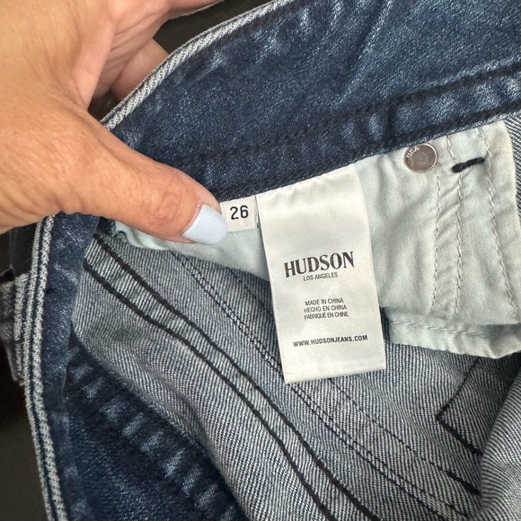Hudson jean shorts, low-mid rise, excellent condition, like brand new! - Picture 3 of 4